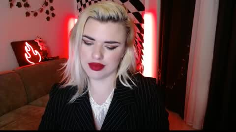 Mistress Ariana online show from February 18, 5:35 pm