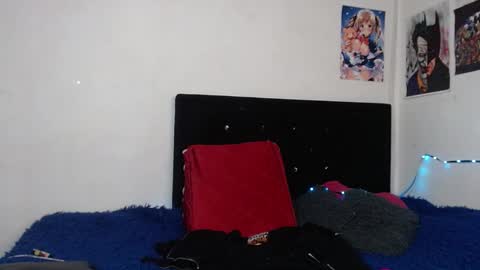 help me 100 hands up my OF is Free  online show from March 8, 3:28 am