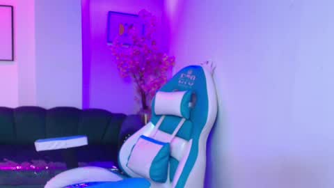 arianna_sweeet online show from April 7, 4:14 am