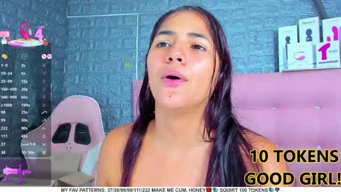 Snapshot of ariannalewis1 chatting on March 7, 2:04 am Arianna online show from March 7, 2:04 am
