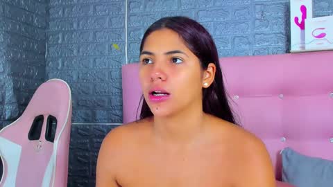 Snapshot of ariannalewis1 chatting on February 21, 7:10 pm Arianna online show from February 21, 7:10 pm
