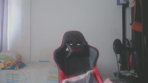 ariannaloovel online show from April 23, 6:20 pm