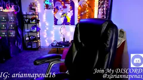 Arianna Pea online show from October 18, 12:15 am