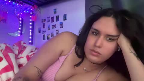 Aria online show from February 10, 8:23 pm