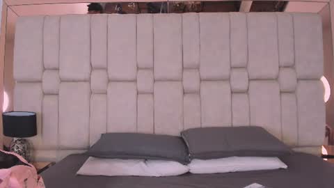 Welcome to Ari room online show from July 3, 8:24 pm