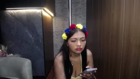ariel_1_ online show from June 17, 1:16 pm