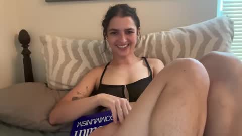 Snapshot of ariel_lena chatting on October 4, 9:12 pm Ariel online show from October 4, 9:12 pm