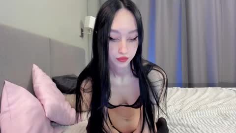 Ariel online show from February 18, 8:36 pm