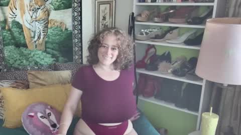 Arielle Ari online show from November 4, 5:58 pm