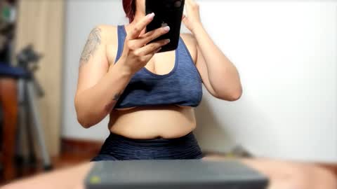 Stephany  online show from December 2, 3:49 am