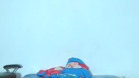 Ariel Aoir online show from March 11, 1:52 am