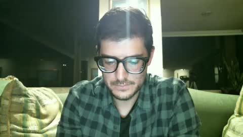 Snapshot of arielsinho chatting on January 23, 4:52 am Anon online show from January 23, 4:52 am
