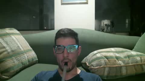 Snapshot of arielsinho chatting on February 6, 4:42 am Anon online show from February 6, 4:42 am