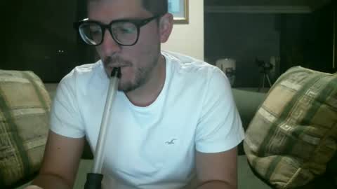 Snapshot of arielsinho chatting on February 9, 4:25 am Anon online show from February 9, 4:25 am