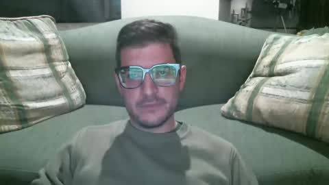 Snapshot of arielsinho chatting on February 24, 3:12 am Anon online show from February 24, 3:12 am