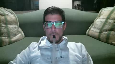Snapshot of arielsinho chatting on March 12, 5:02 am Anon online show from March 12, 5:02 am