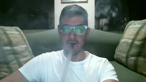Snapshot of arielsinho chatting on February 11, 4:11 am Anon online show from February 11, 4:11 am