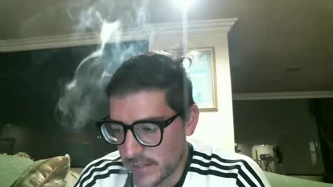Snapshot of arielsinho chatting on January 20, 5:04 am Anon online show from January 20, 5:04 am