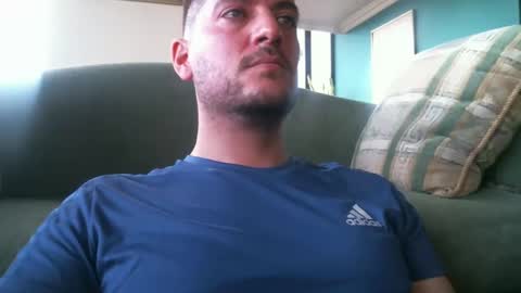 Snapshot of arielsinho chatting on January 28, 10:45 pm Anon online show from January 28, 10:45 pm