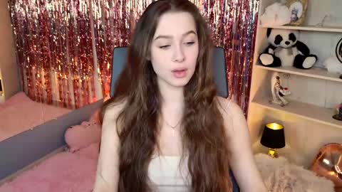 arielsykes online show from April 23, 7:59 pm