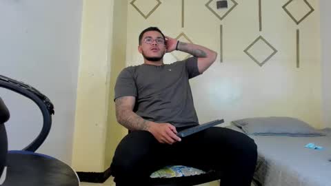 Ariies13 online show from October 8, 9:10 pm