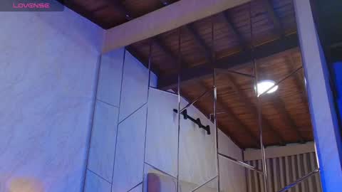 Ari Vega online show from March 15, 5:12 am