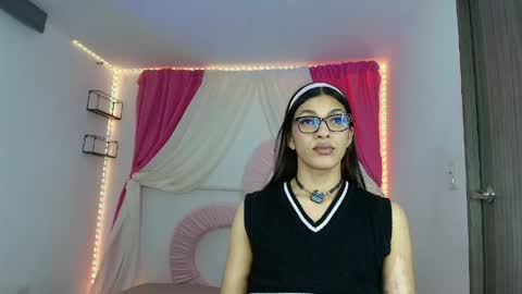 arimoon18 online show from April 22, 12:29 am