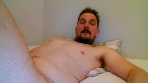 ariparikrigsmann online show from December 17, 1:39 am