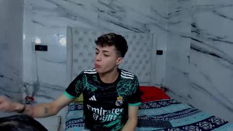 celina online show from December 5, 1:42 pm