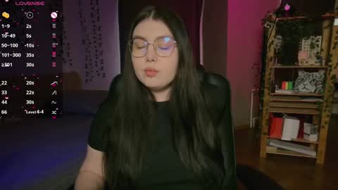 Astrid online show from April 19, 11:22 am