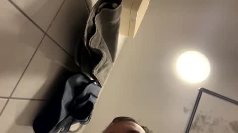 armyskater32 online show from February 5, 9:40 pm