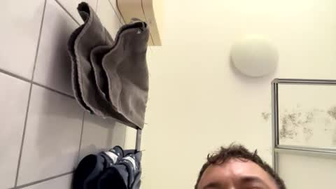 armyskater32 online show from September 24, 8:43 am