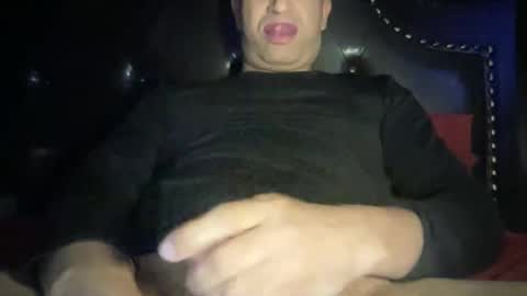 Snapshot of arnie774u chatting on January 12, 2:45 am arnie774u online show from January 12, 2:45 am