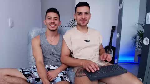 Snapshot of aron_santoro1 chatting on October 29, 2:52 pm Aron Santoro online show from October 29, 2:52 pm