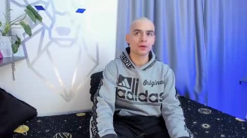 Snapshot of aron_santoro1 chatting on January 19, 4:33 am Aron Santoro online show from January 19, 4:33 am