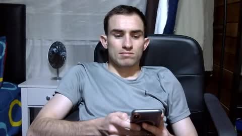 Aron G Franco online show from April 21, 11:23 pm