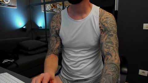 AronGrant online show from March 26, 10:53 am