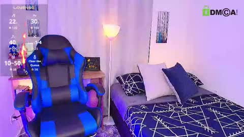 noah and ivy online show from November 3, 10:38 am