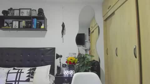 ARON  Independent model  online show from November 12, 10:56 pm