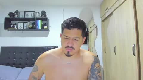 ARON  Independent model  online show from January 11, 7:47 am