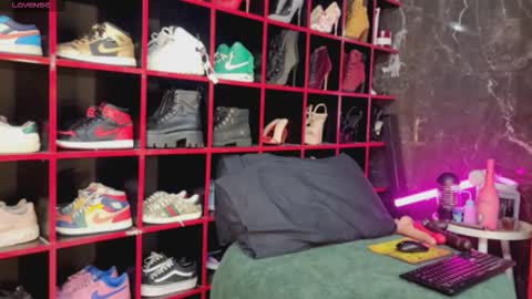 Arri online show from February 24, 12:24 am