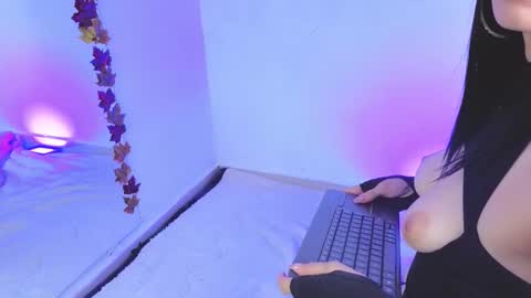 artemisa_leon online show from October 31, 6:25 am