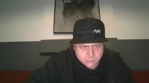 arthure944491 online show from November 17, 8:44 pm