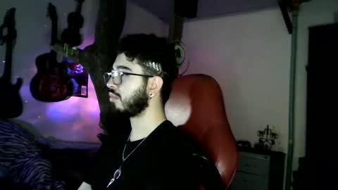 Snapshot of artorias_4 chatting on December 12, 3:32 am artorias 4 online show from December 12, 3:32 am