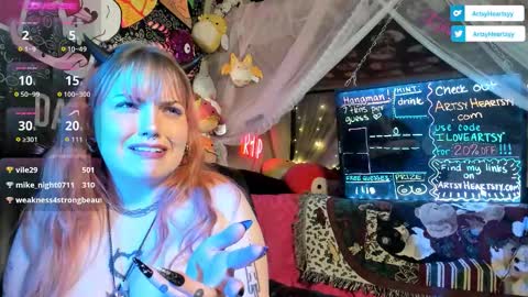 ArtsyHeartsyy online show from February 3, 6:22 am