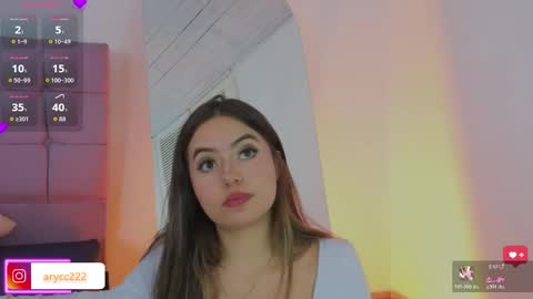 arycooper_ online show from May 25, 1:50 pm