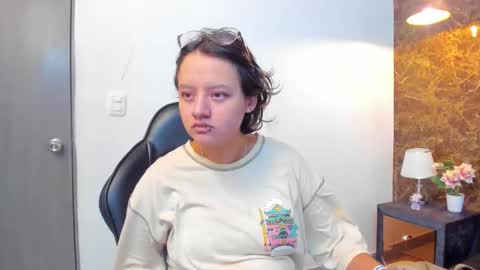 Snapshot of asami_hattori chatting on October 21, 11:26 am AsamiHattori online show from October 21, 11:26 am