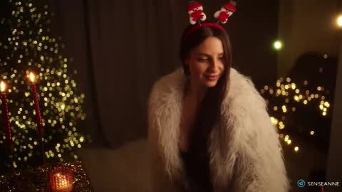 Call me Ann online show from December 15, 8:05 pm