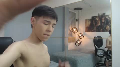 ash_kai online show from August 4, 9:33 pm
