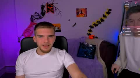 Snapshot of ash_raven_ chatting on October 21, 7:39 pm ash_raven_ online show from October 21, 7:39 pm
